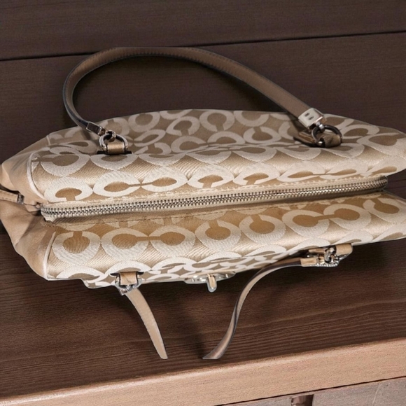 💝Coach Madison Madeline East West Satchel Bag W/Coach Wallet & Charm - Picture 5 of 15